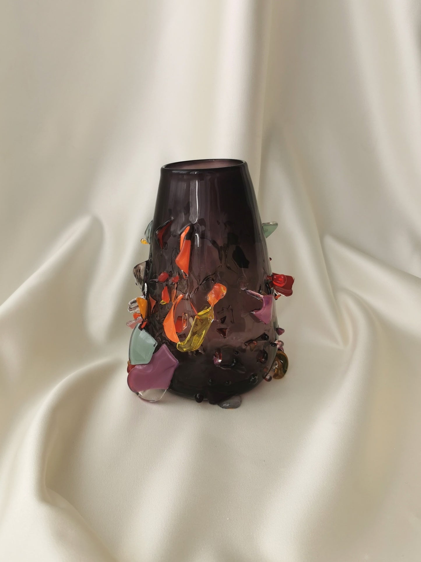 Taktil vase, Vulkan 2022
